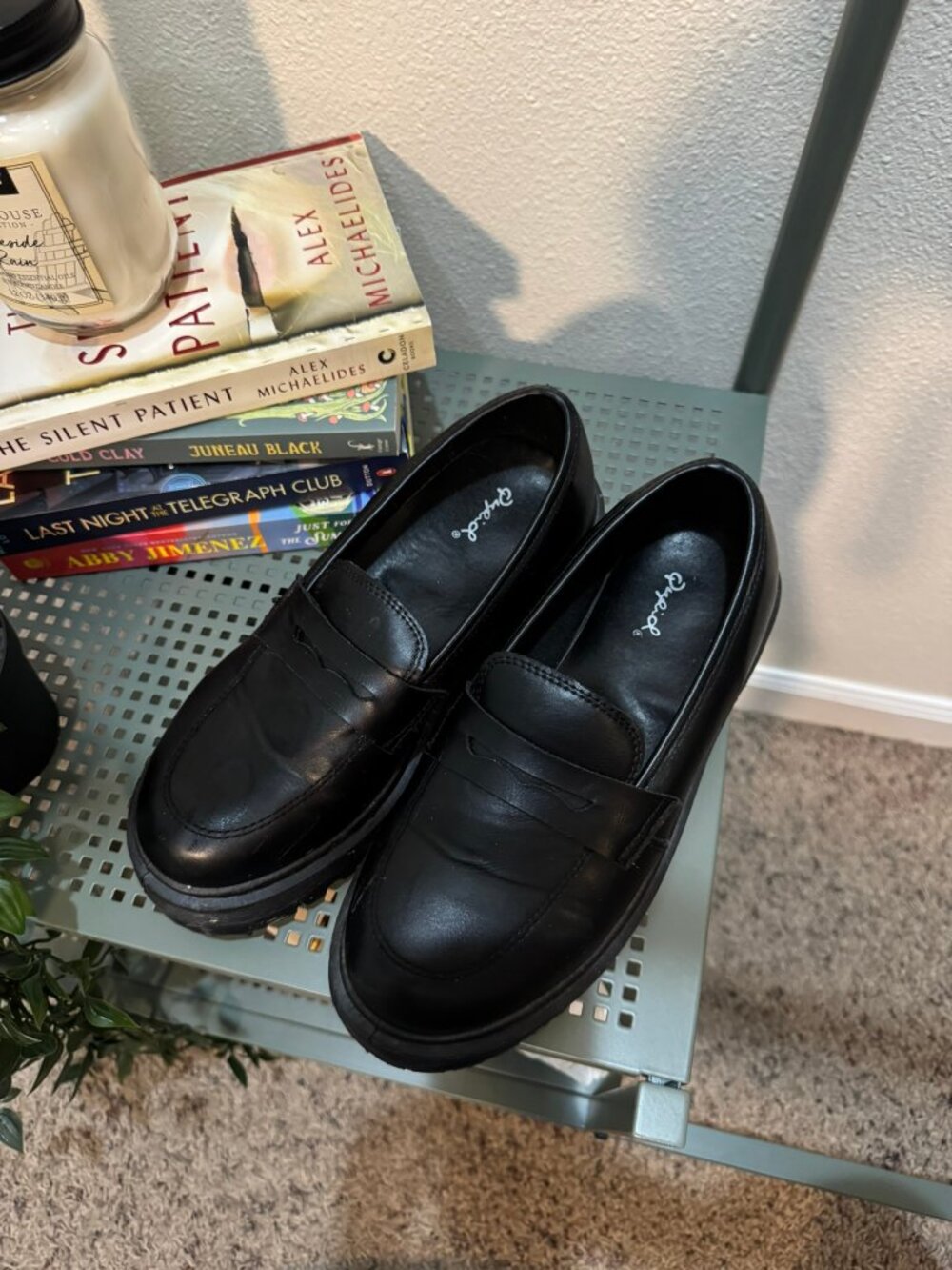 Qupid Black Loafers